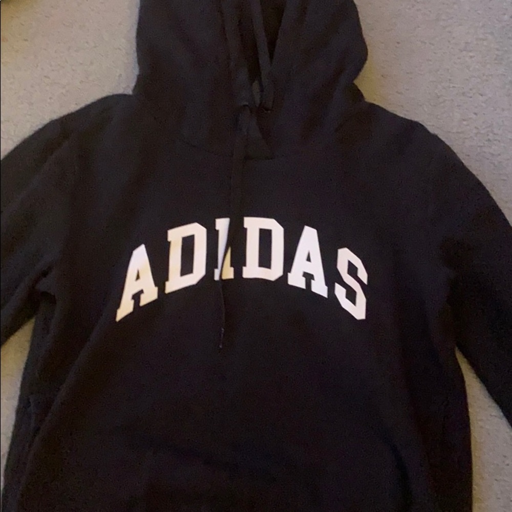 A Adidas Cropped Sweatshirt